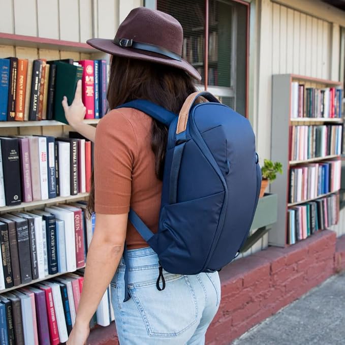 Peak Design Everyday Backpack Zip 20L, 270-Degree Zip, Dual Side Pockets - Image 8