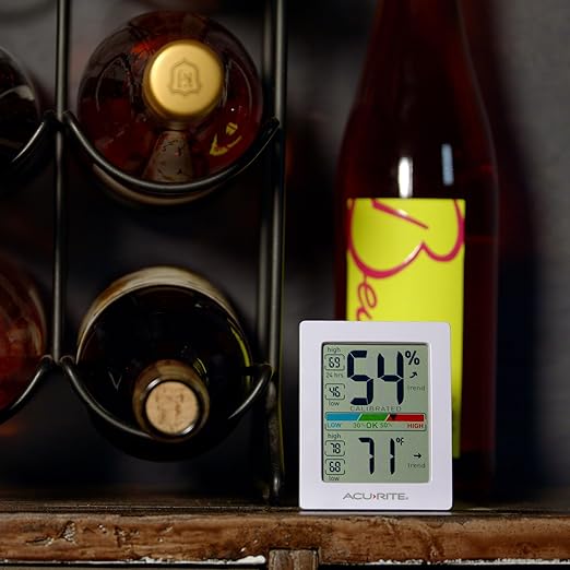 AcuRite Humidity Meter Hygrometer and Indoor Digital Thermometer - Image 6