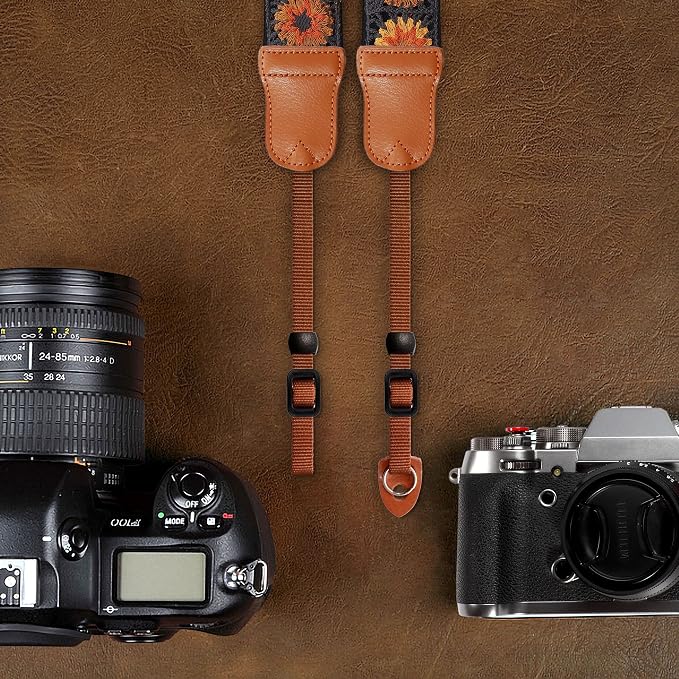 Padwa Lifestyle Hollow Crochet Orange Daisy Camera Strap - Image 6